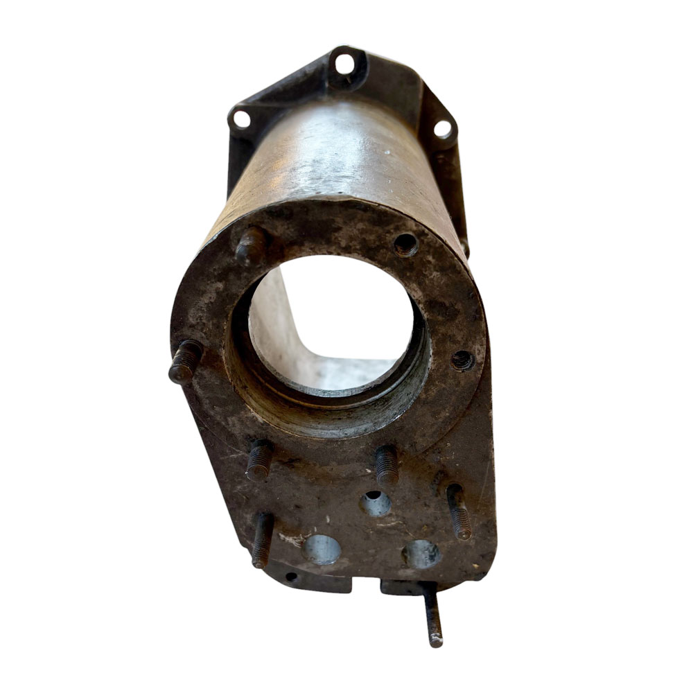 Front Output Shaft Housing 268849